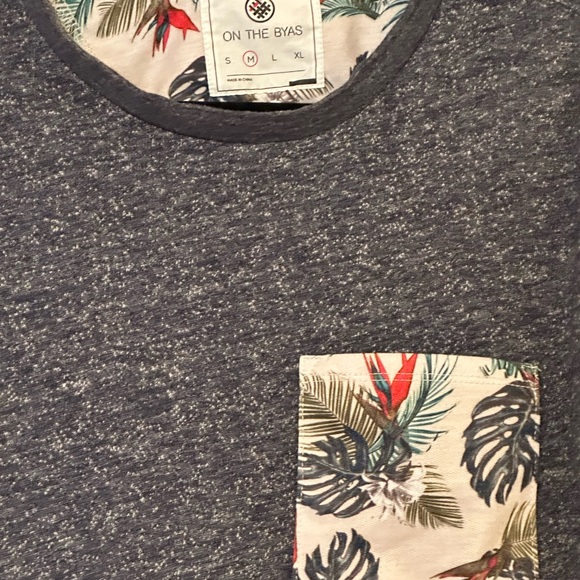 On the Byas • Pac Sun • Lightweight Sweatshirt • Men’s Size Medium - Picture 3 of 5